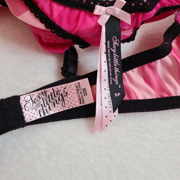 VTG VS Sexy Little Things Silky Satin Classic Stripe Bra/ Panty Set Size 32B/sm - Picture 7 of 9